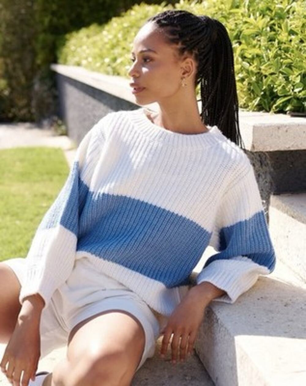 St. John's Bay Women's Plus 2X White Blue Colorblock Mock Neck Sweater NWT